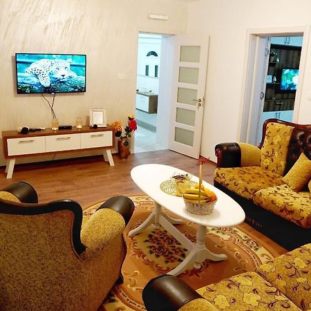 Apartments Manitovac M Niksic Luaran gambar