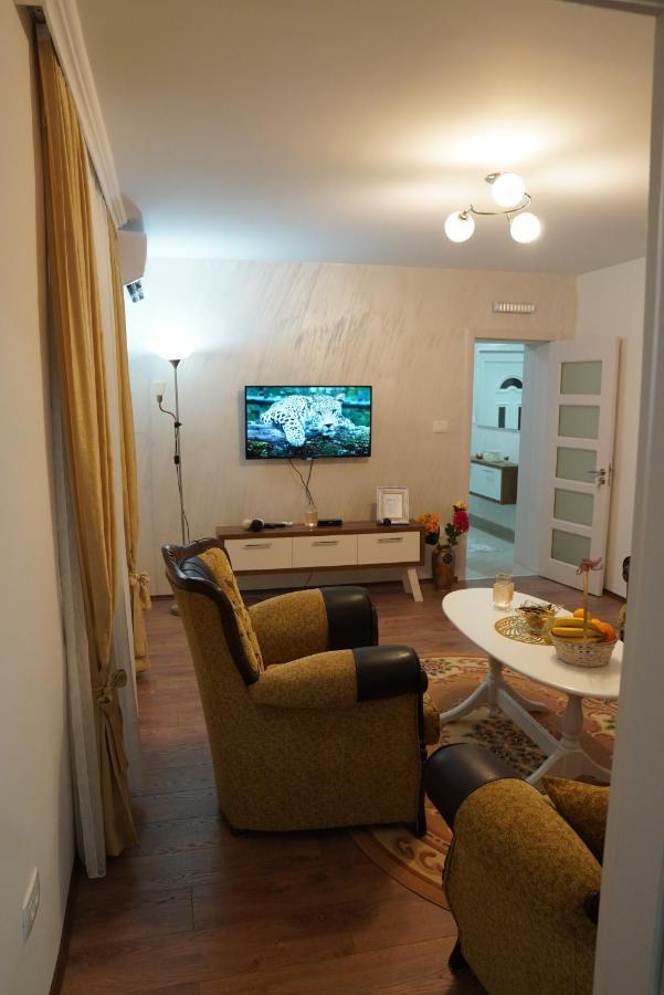 Apartments Manitovac M Niksic Luaran gambar