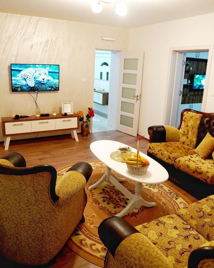 Apartments Manitovac M Niksic Luaran gambar