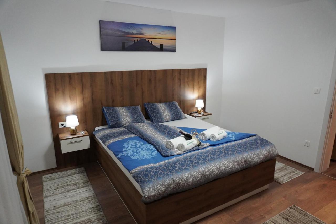 Apartments Manitovac M Niksic Luaran gambar