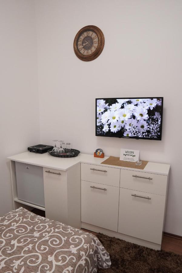 Apartments Manitovac M Niksic Luaran gambar