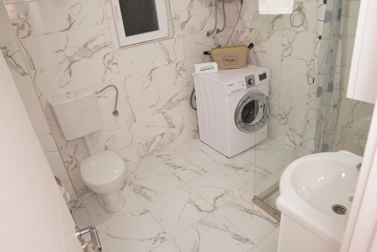 Apartments Manitovac M Niksic Luaran gambar