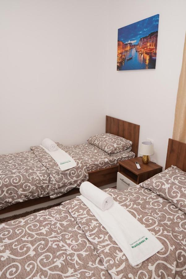 Apartments Manitovac M Niksic Luaran gambar