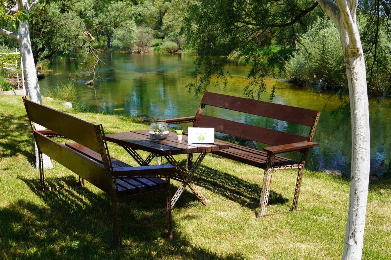 Apartments Manitovac M Niksic Luaran gambar